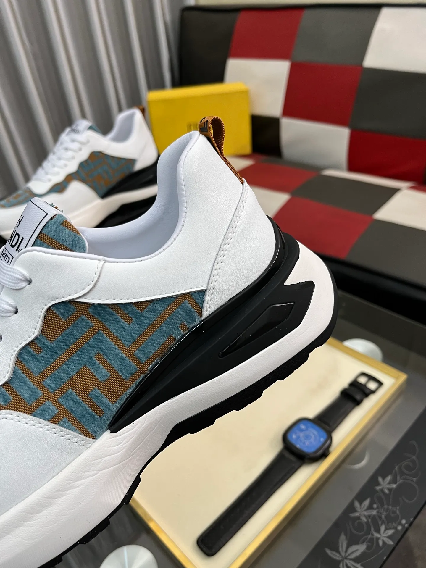 Men's Men's Shoes💰458⌚️⌚️[Fendi] Fendi's latest casual shoes for men! Available at counters simultaneously! A one-to-one replica of the original. All imported official website one-to-one cowhide fabric. The interior is made of top-grade sheepskin, and the original factory-supplied rubber outsole is used. Leading new fashion concepts. Matching code: 38-44. 4️⃣colors available